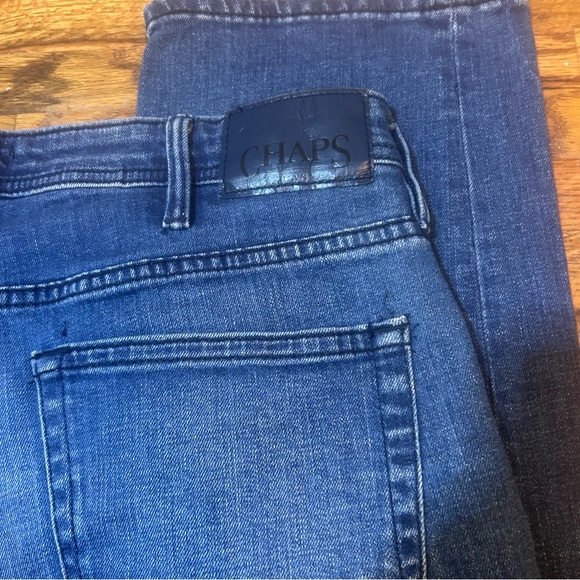 Chaps Men's Slim Straight Blue Jeans 36x32 five pocket - Picture 4 of 6